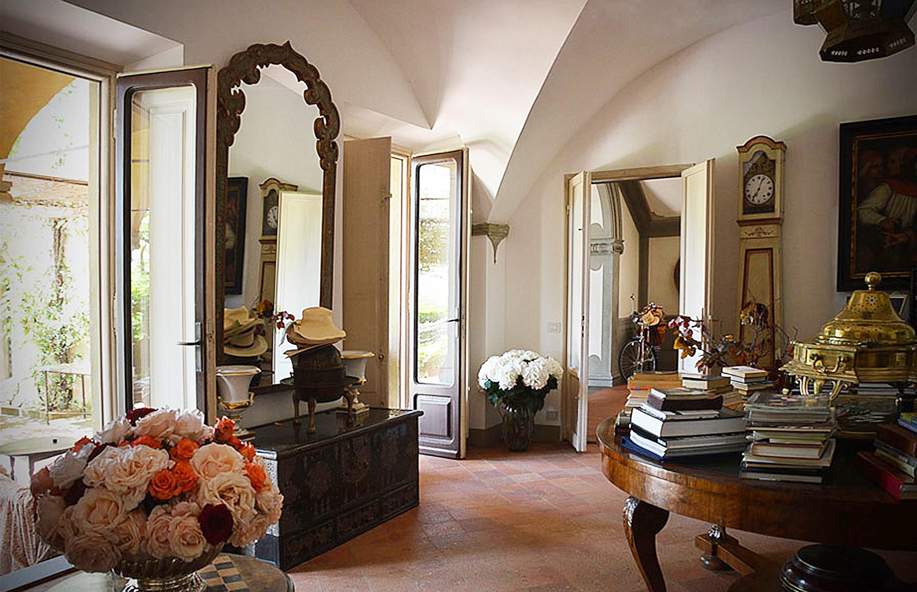 Sting's idyllic Italian villa: $24,125 (£18.9k) per night